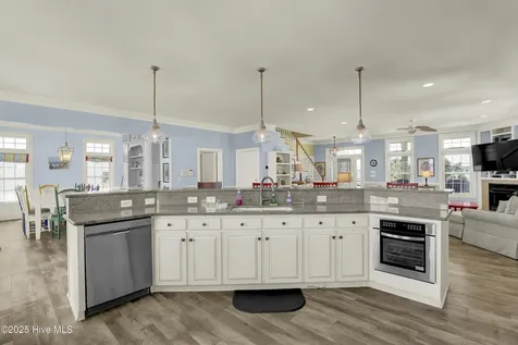 4 Sailview Drive North Topsail Beach NC 28460