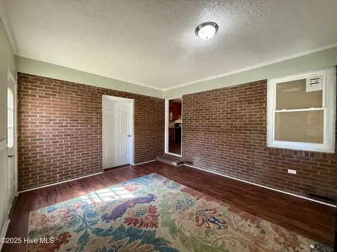 403 Henderson Street Williamston NC 27892