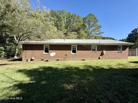 403 Henderson Street Williamston NC 27892