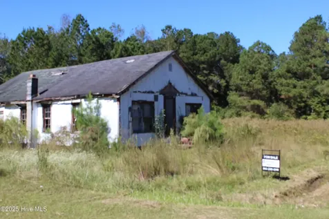 25625 Us Highway 421 Willard NC 28478