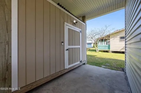 8014 8th Street Surf City NC 28445
