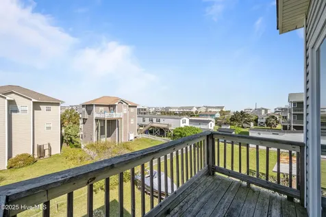 8014 8th Street Surf City NC 28445