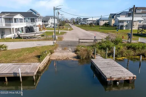 8014 8th Street Surf City NC 28445