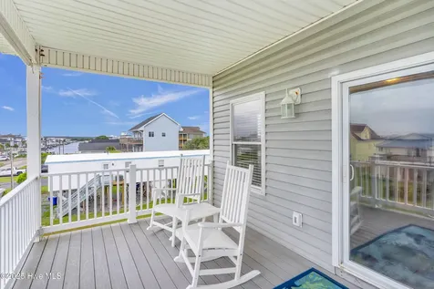8014 8th Street Surf City NC 28445