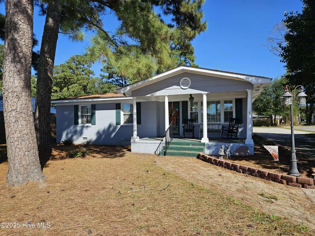 502 Raleigh Road Clinton NC 28328