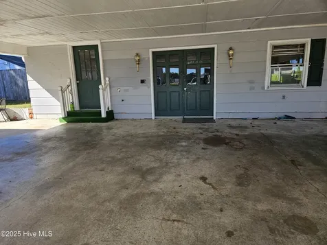 502 Raleigh Road Clinton NC 28328