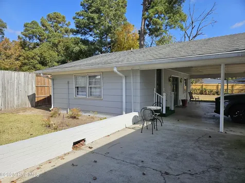 502 Raleigh Road Clinton NC 28328