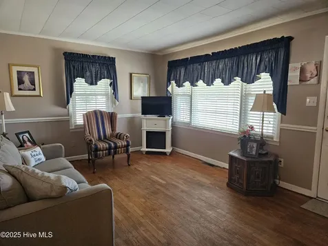 502 Raleigh Road Clinton NC 28328