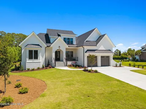 2611 Mariners Way SE Southport NC 28461