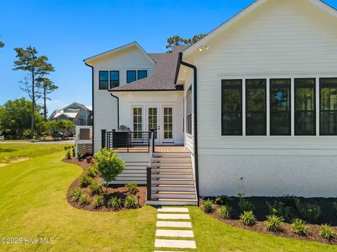 2611 Mariners Way SE Southport NC 28461
