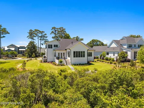 2611 Mariners Way SE Southport NC 28461
