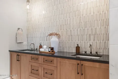 2611 Mariners Way SE Southport NC 28461