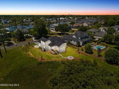 2611 Mariners Way SE Southport NC 28461