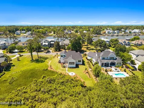 2611 Mariners Way SE Southport NC 28461