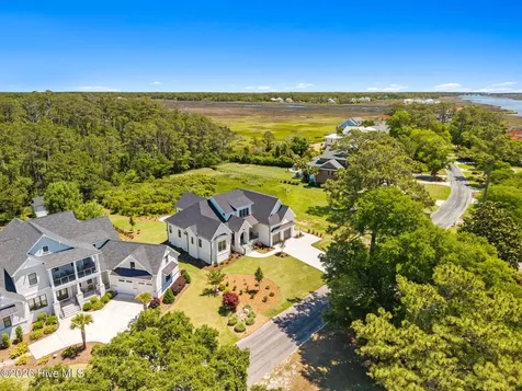 2611 Mariners Way SE Southport NC 28461