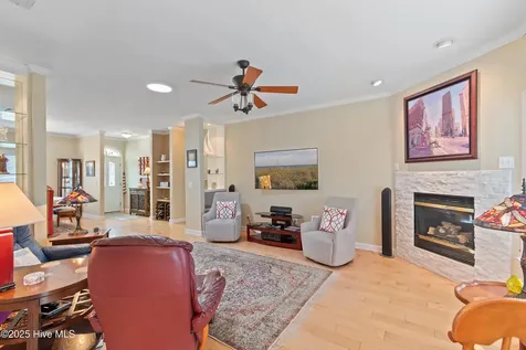 4117 Bittern Court Southport NC 28461