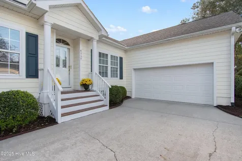 4117 Bittern Court Southport NC 28461
