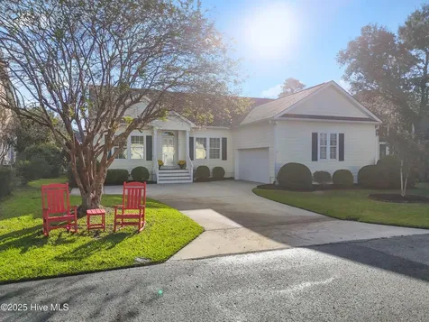 4117 Bittern Court Southport NC 28461