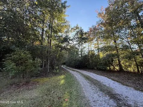 600 Mallard Drive Roper NC 27970