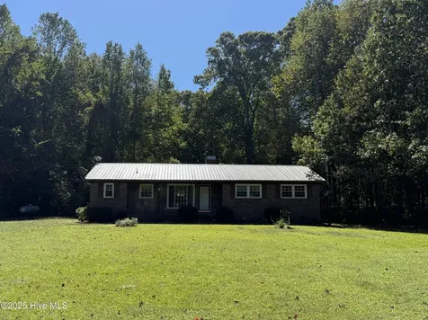 600 Mallard Drive Roper NC 27970