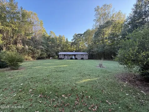 600 Mallard Drive Roper NC 27970