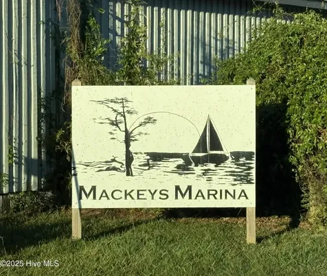 600 Mallard Drive Roper NC 27970