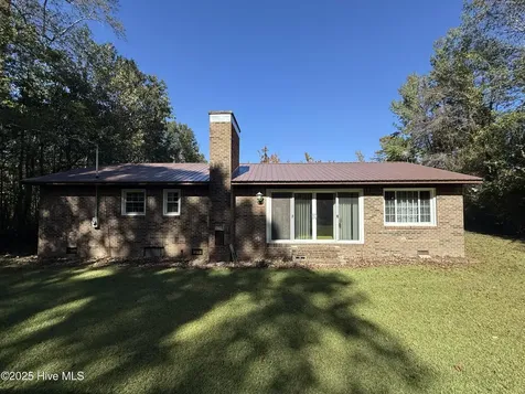 600 Mallard Drive Roper NC 27970