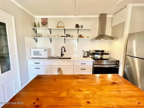 207 S Oakum Street Edenton NC 27932