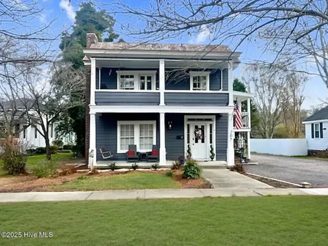207 S Oakum Street Edenton NC 27932