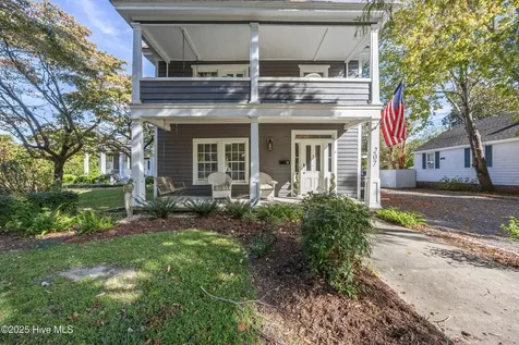 207 S Oakum Street Edenton NC 27932