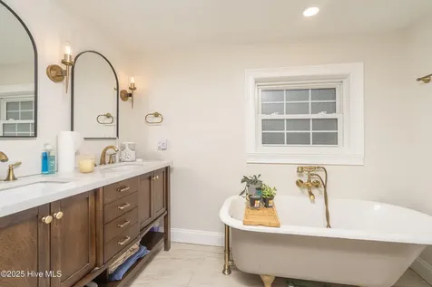149 Huffmantown Road Richlands NC 28574