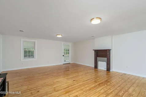 149 Huffmantown Road Richlands NC 28574