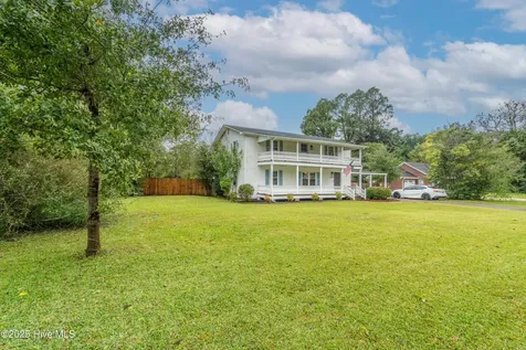149 Huffmantown Road Richlands NC 28574