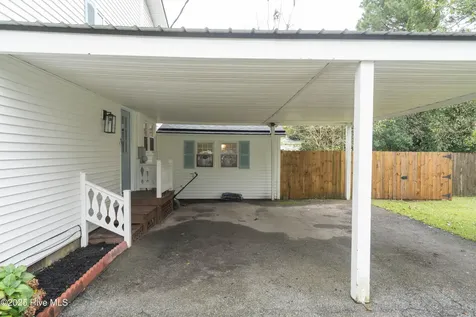 149 Huffmantown Road Richlands NC 28574