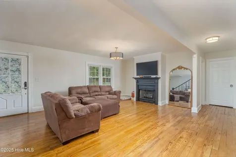 149 Huffmantown Road Richlands NC 28574