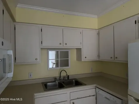 1004 S Carolina Beach Avenue Carolina Beach NC 28428