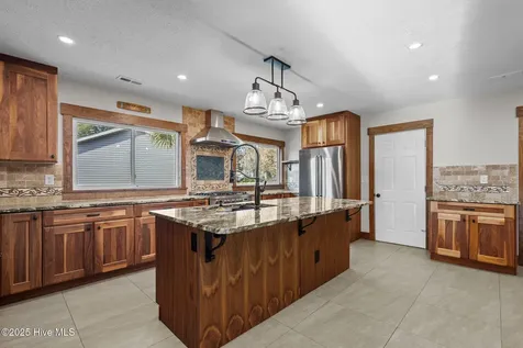 165 Gooseneck Road W Rocky Point NC 28457