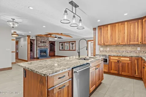 165 Gooseneck Road W Rocky Point NC 28457