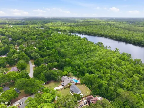 165 Gooseneck Road W Rocky Point NC 28457