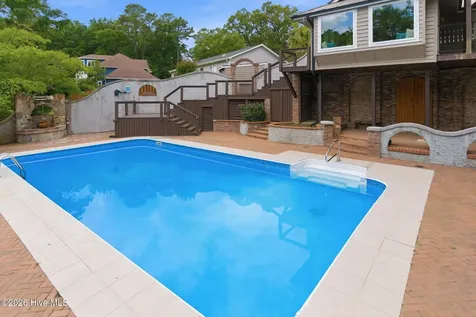 165 Gooseneck Road W Rocky Point NC 28457