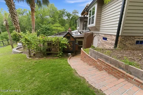 165 Gooseneck Road W Rocky Point NC 28457