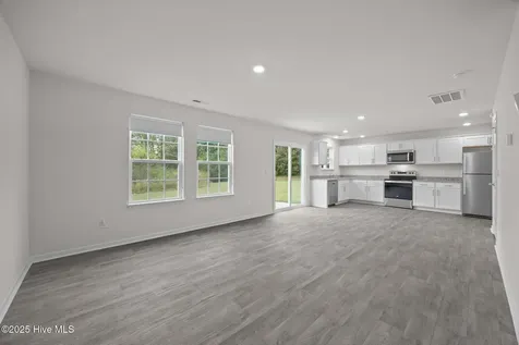 1324 S Wilshire Court Kinston NC 28504