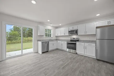 1324 S Wilshire Court Kinston NC 28504