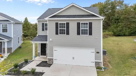 1324 S Wilshire Court Kinston NC 28504