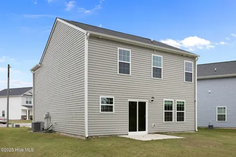 1324 S Wilshire Court Kinston NC 28504