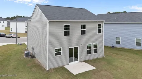 1324 S Wilshire Court Kinston NC 28504