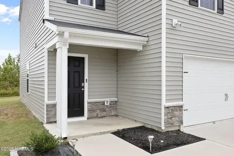 1324 S Wilshire Court Kinston NC 28504