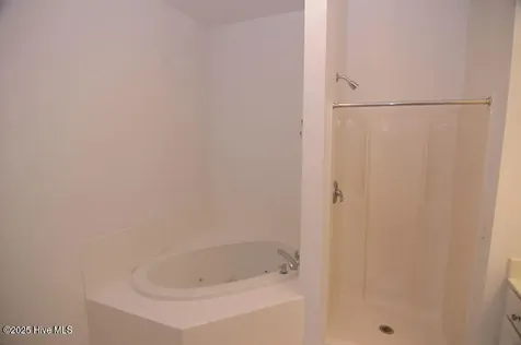 1940 Tara Court Greenville NC 27858