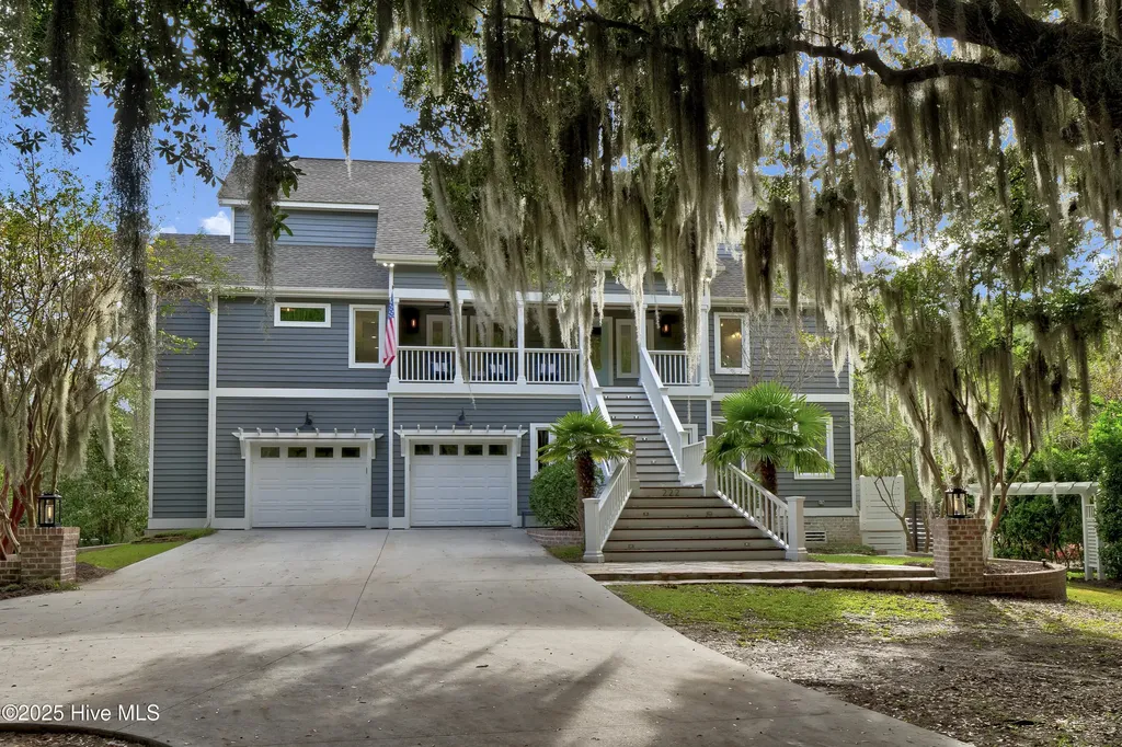 222 Sea Gull Lane Wilmington NC 28409