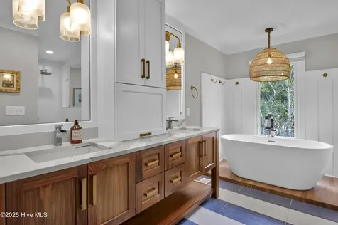 222 Sea Gull Lane Wilmington NC 28409